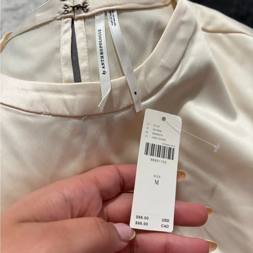 NWT By ANTHROPOLOGIE Cream Satin Baby Tee Blouse - Picture 12 of 16